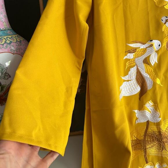 Golden Embroidered Women's Long Blouse L - Picture 10 of 16